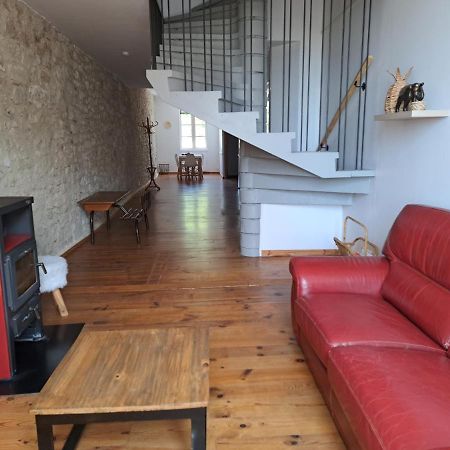 Maison De Charme Spacieuse, Terrasse Et Vue Sur La Place Монфланкен Экстерьер фото