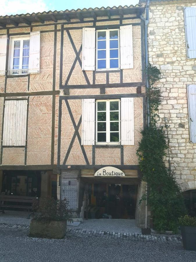 Maison De Charme Spacieuse, Terrasse Et Vue Sur La Place Монфланкен Экстерьер фото